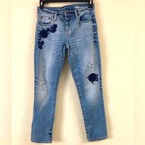 Gap Floral Embroidered Jeans 27 Blue Boho Casual Distressed Denim Festival